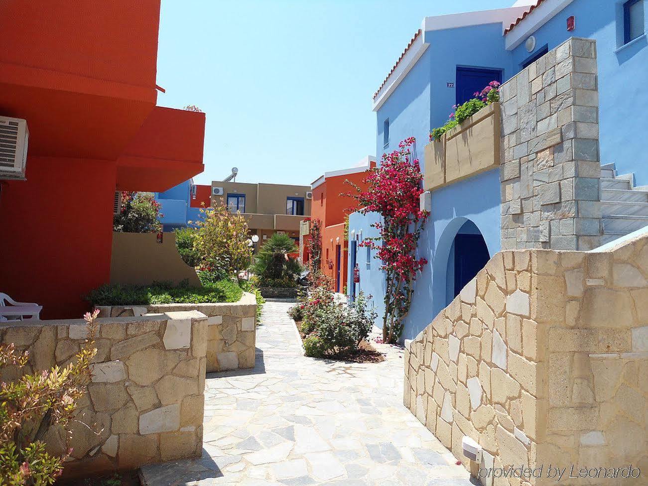 Marina Sands Agia Marina Buitenkant foto